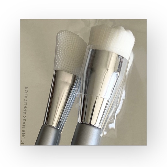 new Cosmedix ㋛ Spa Day Skincare Brush Set ㋛ 2 Precision Brushes ㋛ Self Care ㋛ - Picture 4 of 10
